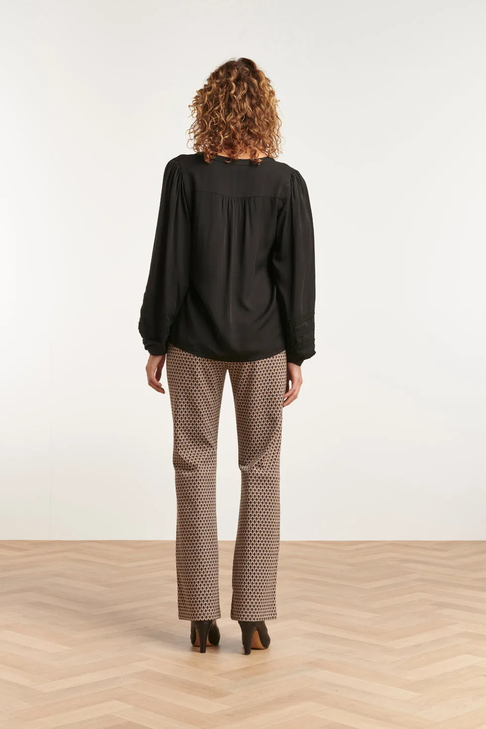 23569 Vintage Flared Pantsretro Neutraal E Print | Black-Brown