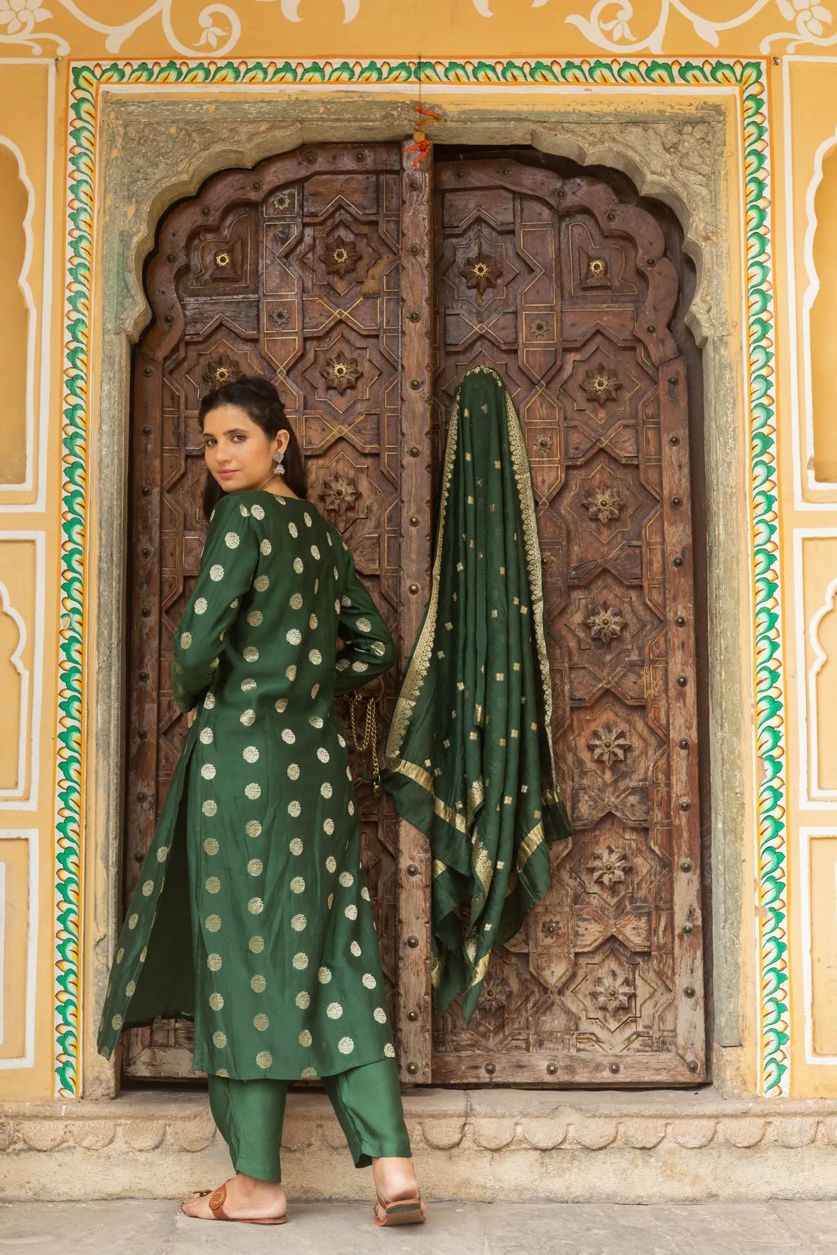 Diva Deep Green Jacquard Silk Kurta, Pants and Dupatta - Set