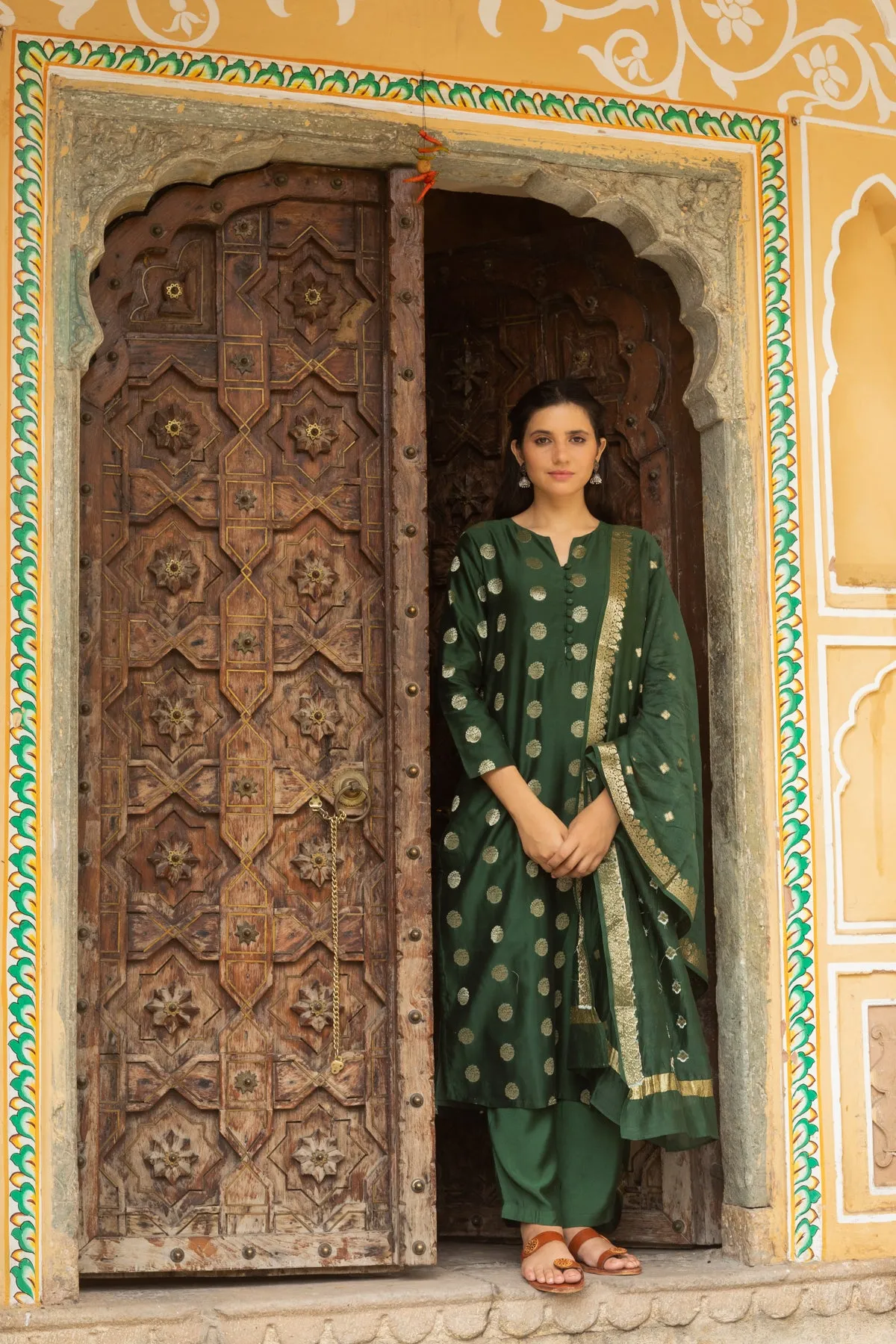 Diva Deep Green Jacquard Silk Kurta, Pants and Dupatta - Set