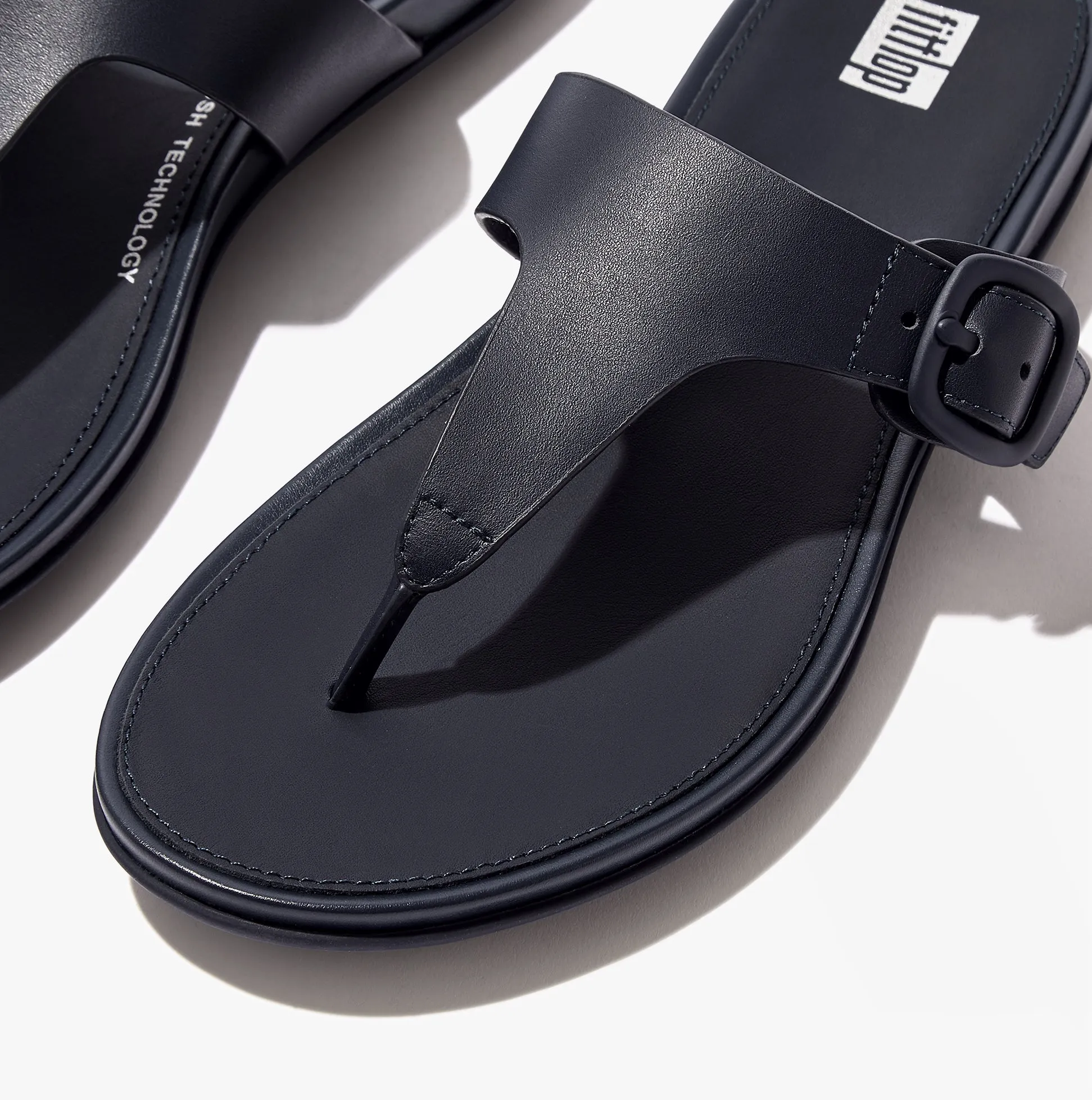 GRACIE BUCKLE TOE-POST Womens Sandals Midnight Navy