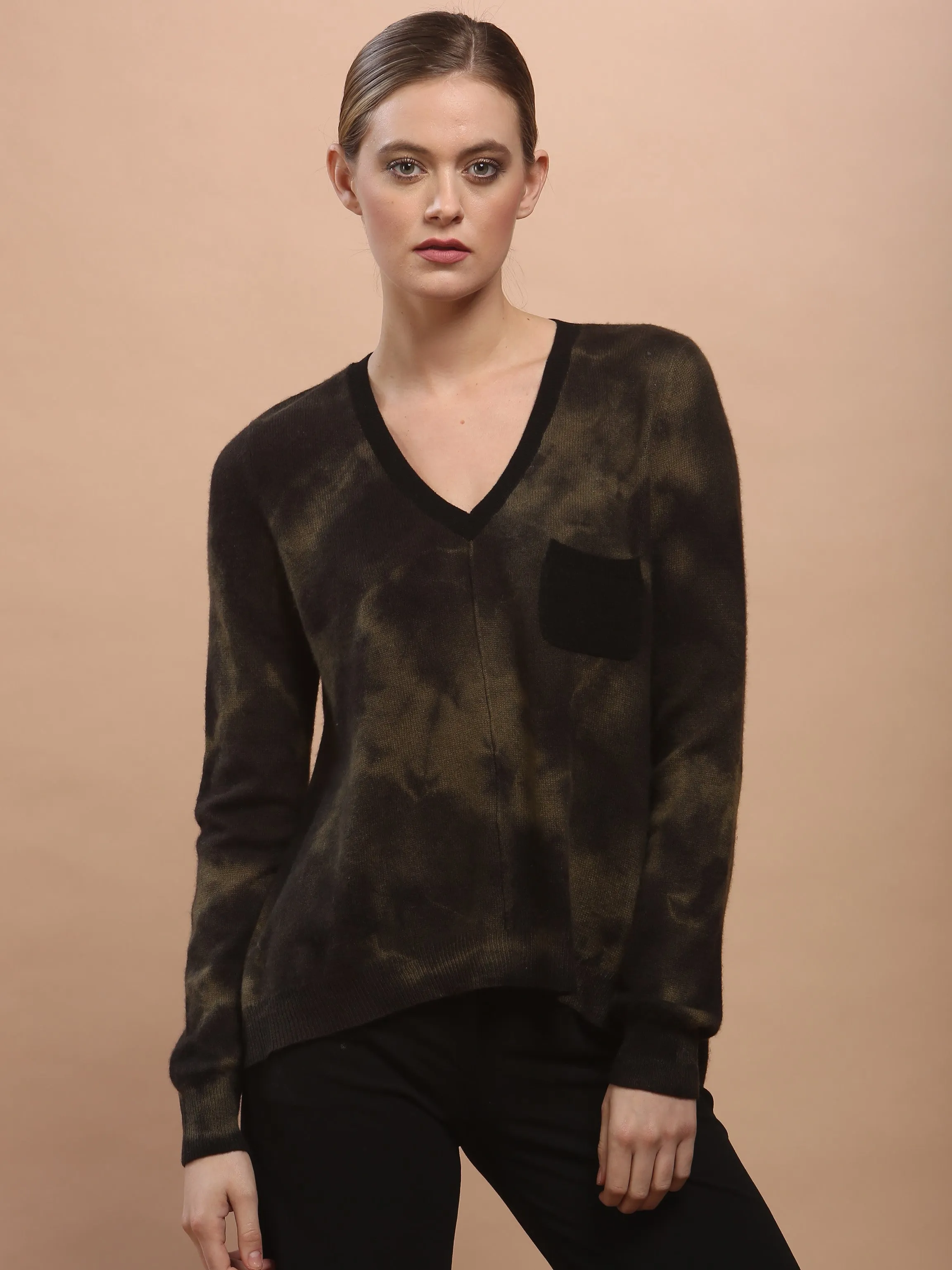 Hand Dye Pocket V Neck