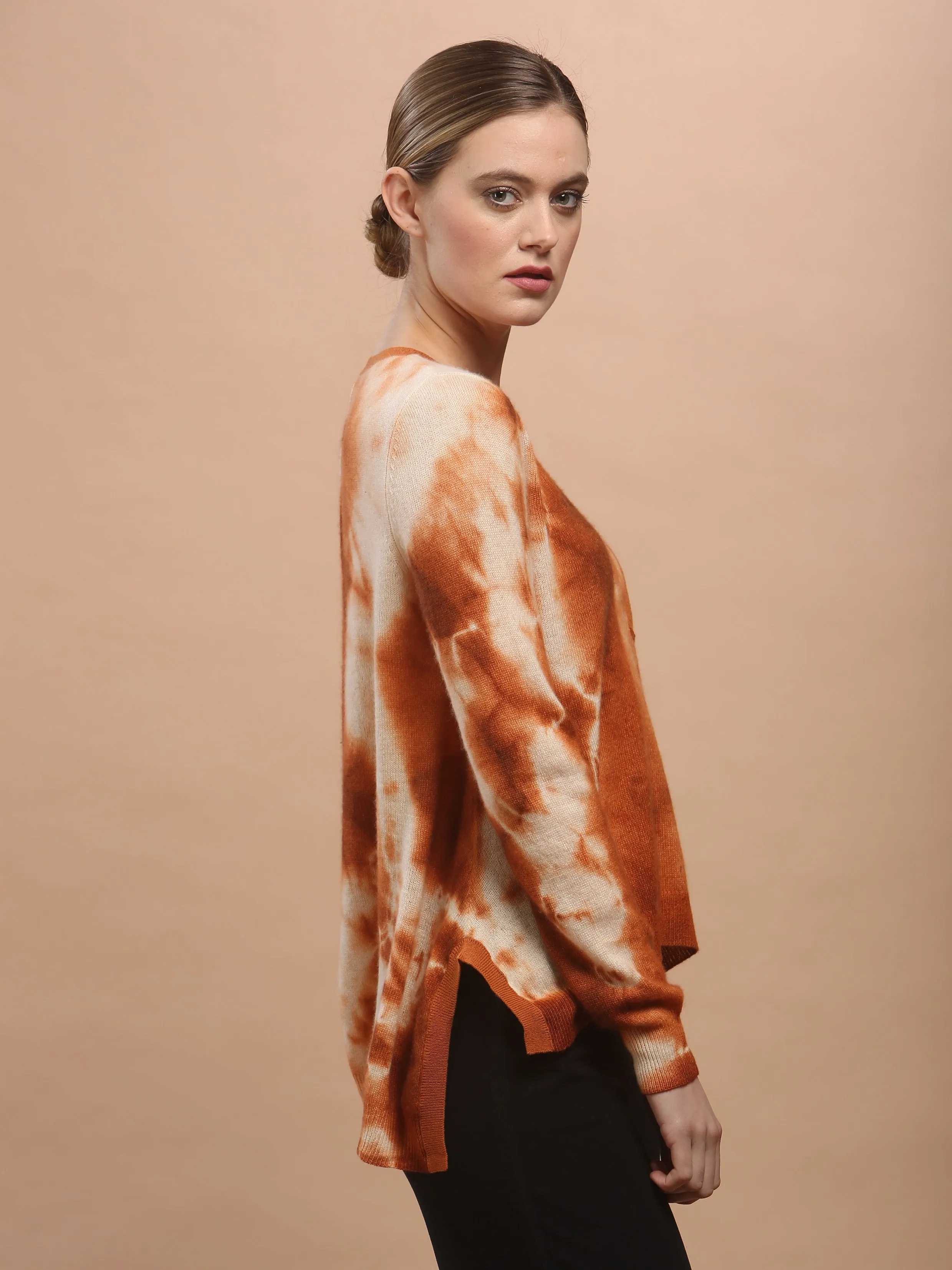 Hand Dye Pocket V Neck