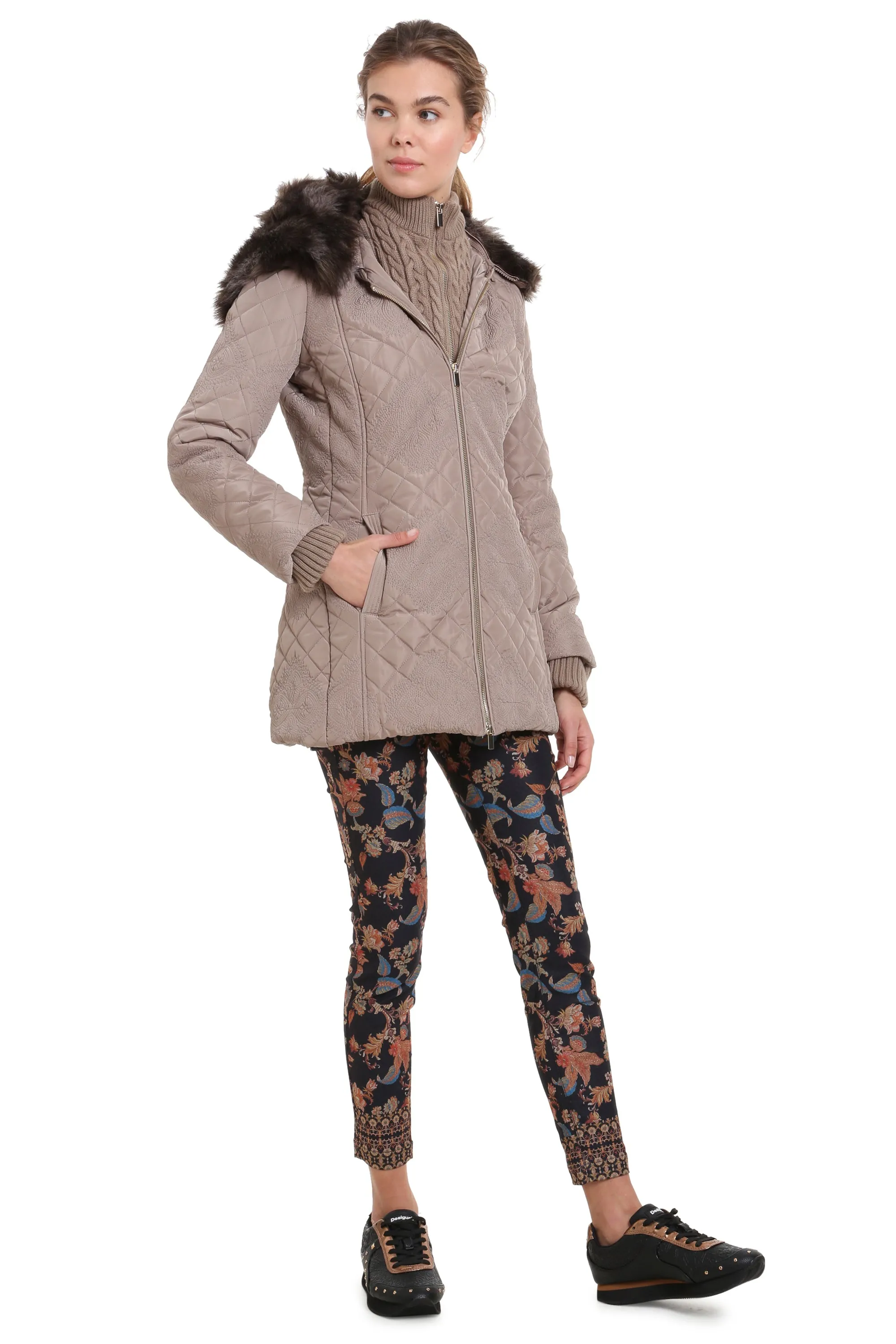 Maca Padded Quilted Coat Jacket Desigual Style 18WWEW30