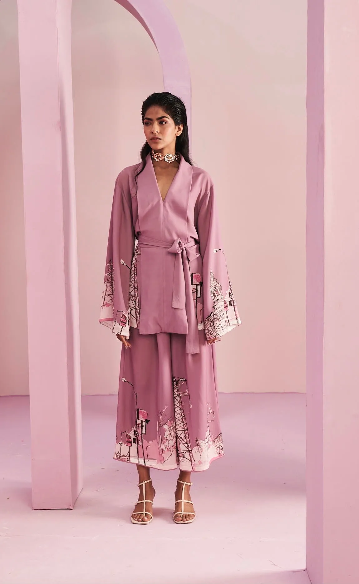 Orchid City Life Print Kimono Set