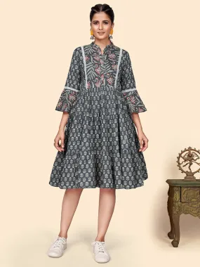 Women'S Printed Flared Cotton Grey Stitched Dress