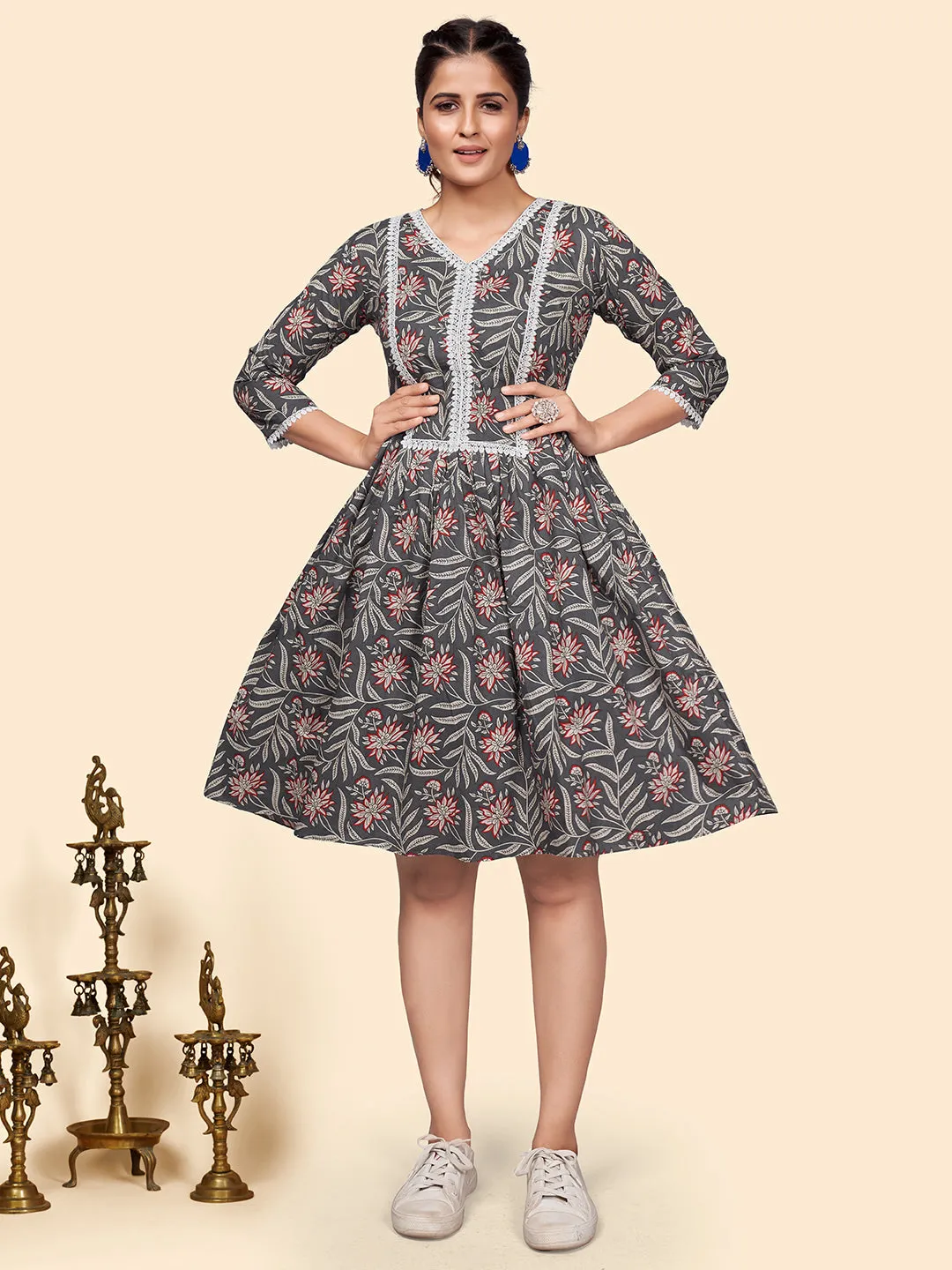 Women'S Printed Flared Cotton Grey Stitched Kurta